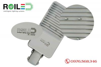 7 Bước Kiểm Tra Đèn Năng Lượng Mặt Trời 200W Trước Khi Lắp Cột