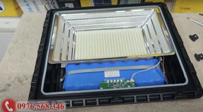Cảnh Báo Về Nguy Cơ Khi Lắp Đặt Pin Thay Thế Không Chính Hãng Cho Đèn Năng Lượng Mặt Trời