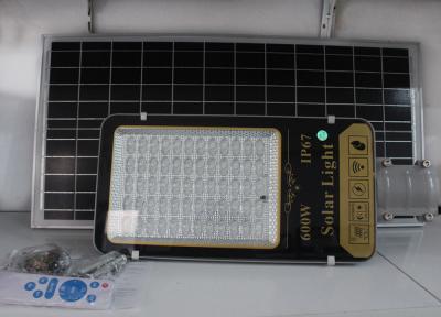 Checklist chọn đèn năng lượng mặt trời BTM-JD600 Plus cho bãi xe rộng