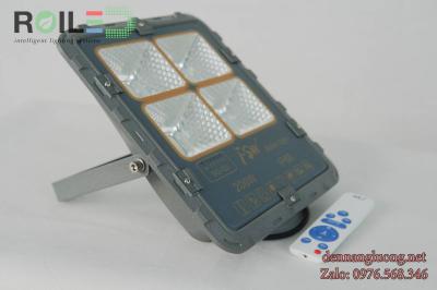 Đèn Pha Năng Lượng FSW P200W giá rẻ tấm pin rời