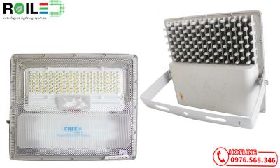 Đèn Pha Năng Lượng Mặt Trời Cao Cấp Roiled: Giải Pháp Chiếu Sáng Tối Ưu