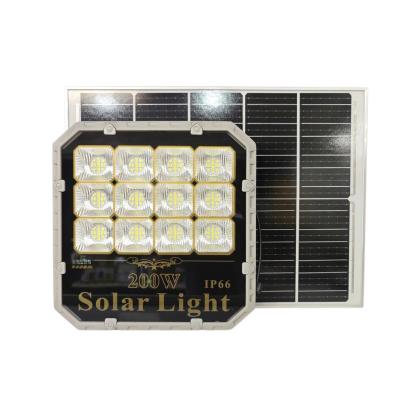 Đèn Pha NLMT 100W Loại Nào Sáng Tốt, Xài Bền? Hướng Dẫn Chọn Mua Chi Tiết