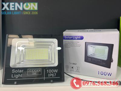 Giá Đèn Pha Năng Lượng Mặt Trời 200W: Thông Tin Chi Tiết và Lợi Ích