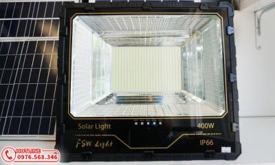 Kính Cường Lực: Tấm Lá Chắn Bảo Vệ Hiệu Suất Của Đèn Năng Lượng Mặt Trời 🛡️