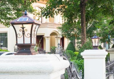 Thiết Kế Thẩm Mỹ Trong Đèn Năng Lượng Mặt Trời – Khi Công Năng Gặp Gỡ Nghệ Thuật