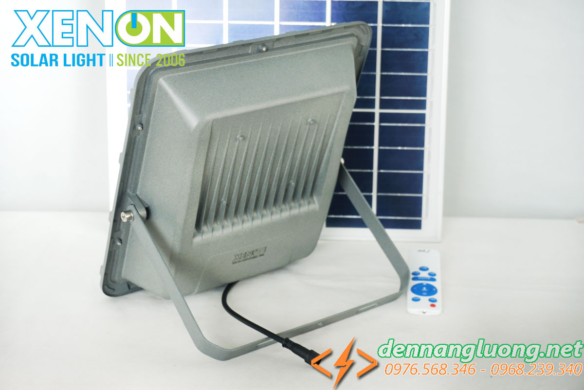 Đèn pha led năng lượng mặt trời Xenon