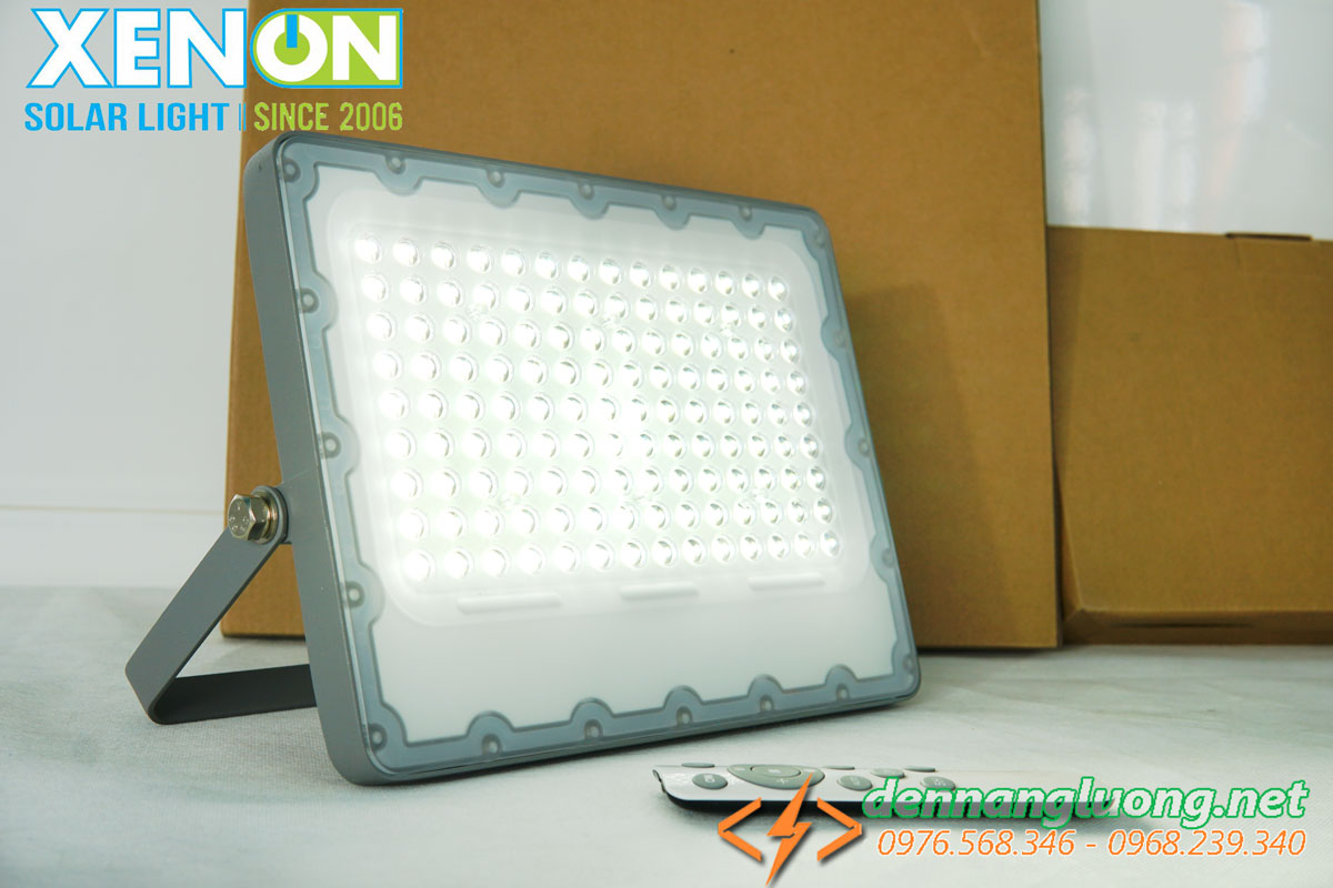 Đèn pha led năng lượng mặt trời Xenon