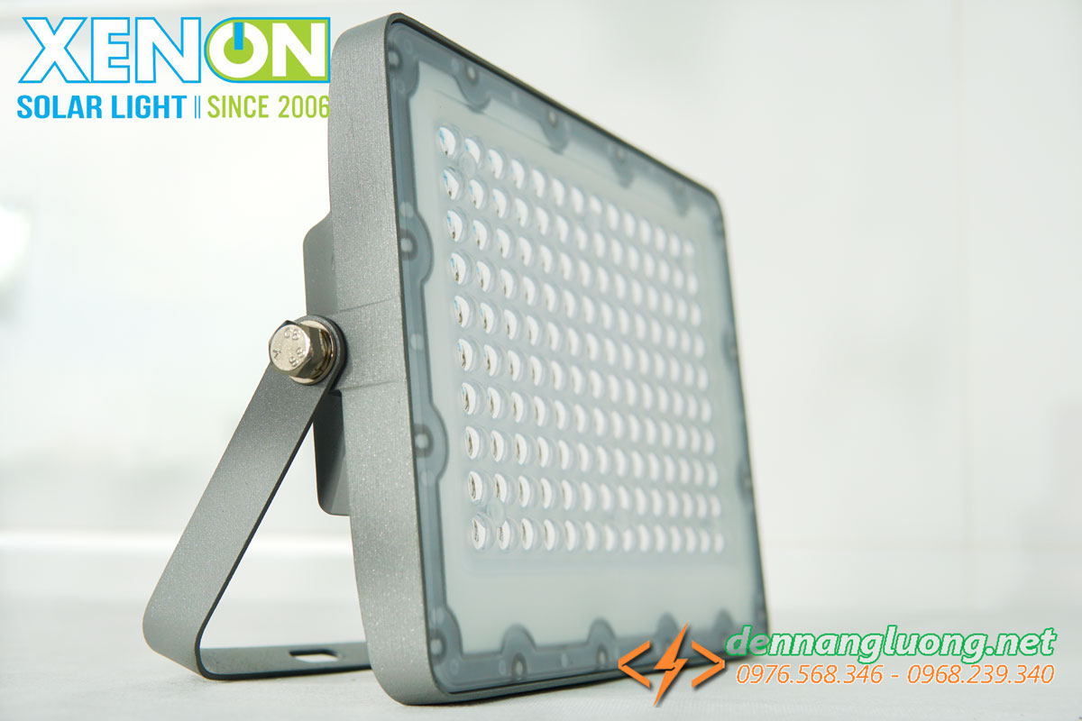 Đèn pha led năng lượng mặt trời Xenon