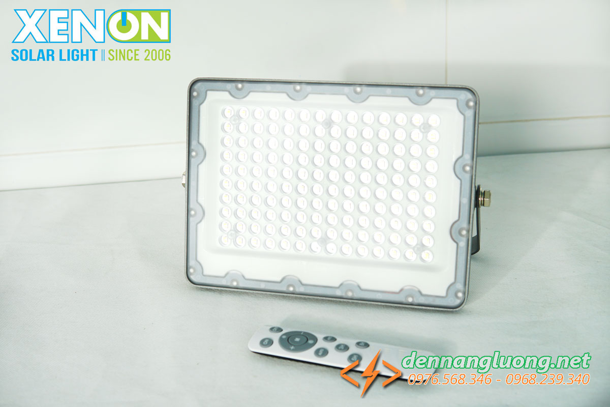 Đèn pha led năng lượng mặt trời Xenon