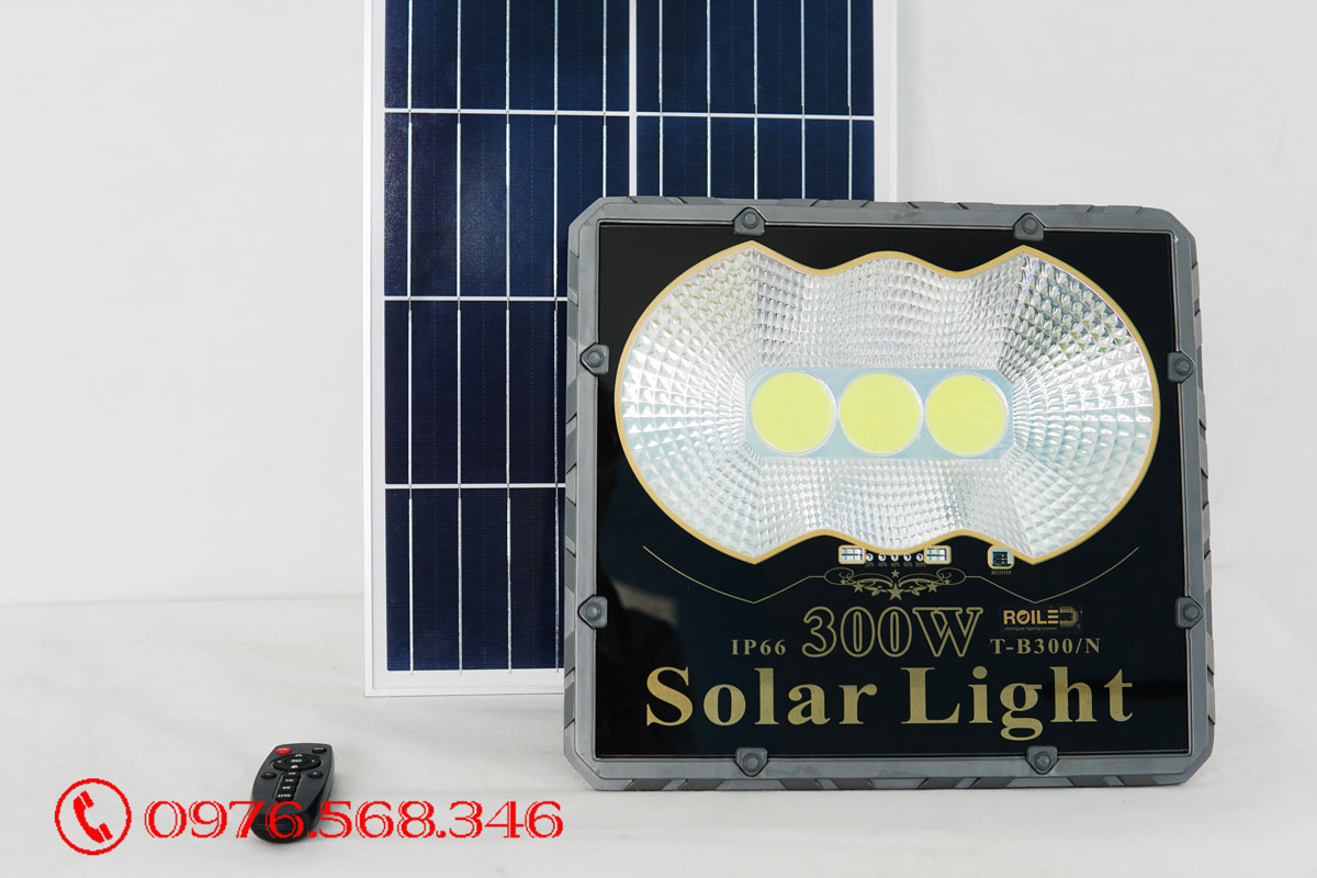 Đèn pha năng lượng mặt trời cao cấp Roiled PC-300W
