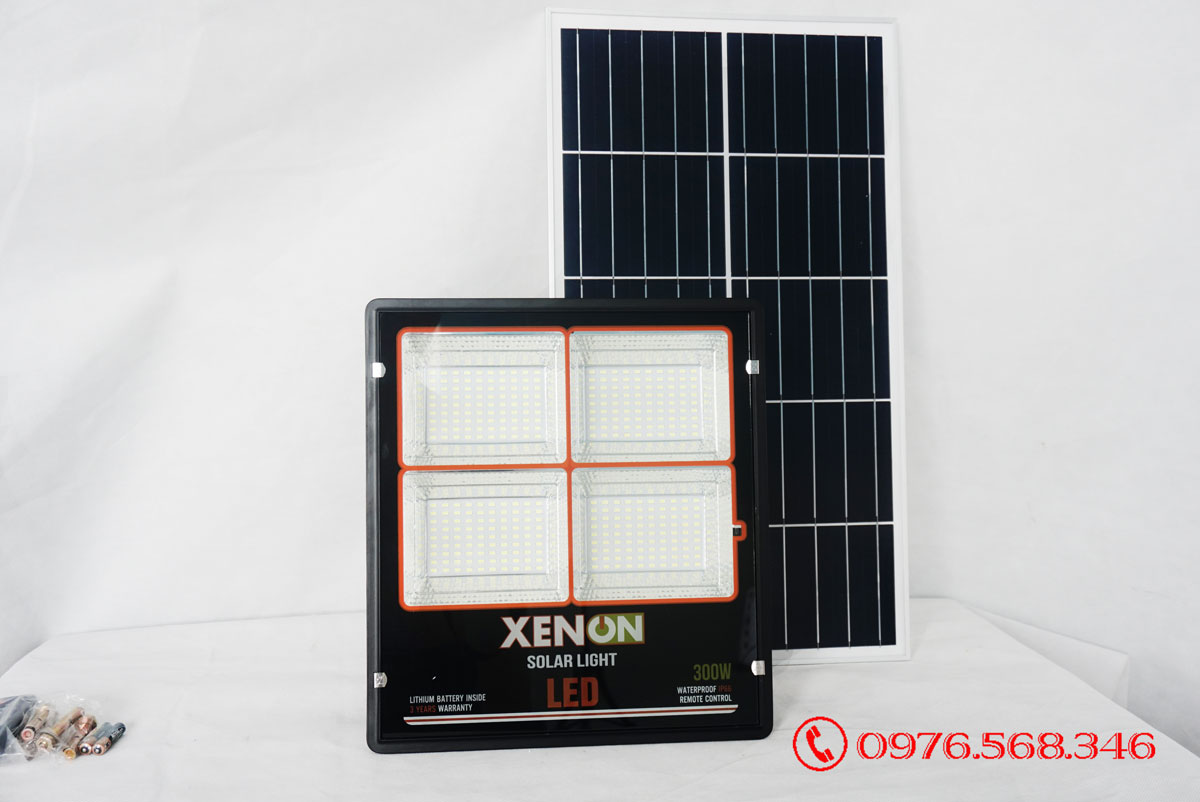 Đèn pha năng lượng mặt trời Xenon C-300W