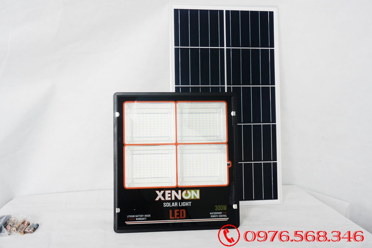 Đèn pha năng lượng mặt trời cao cấp Xenon C-300W
