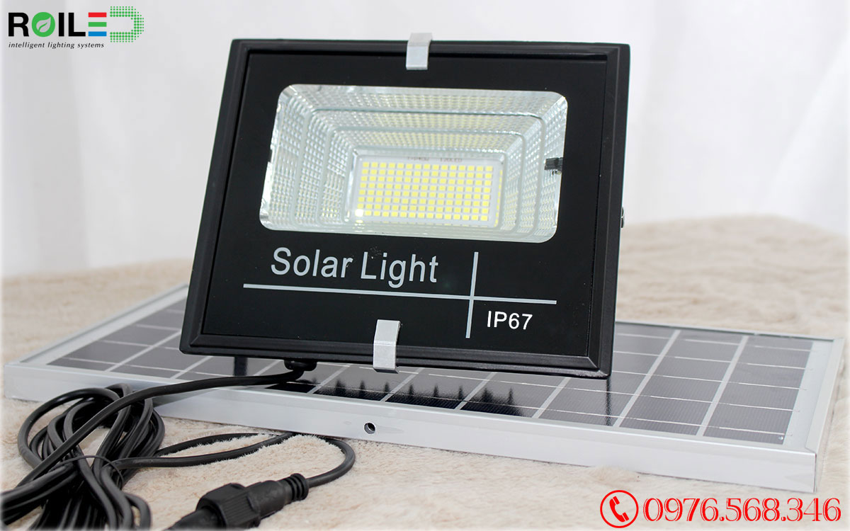Đèn pha năng lượng mặt trời 30W giá rẻ Roiled - RP1-30W