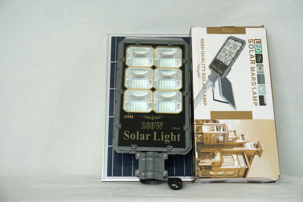 Đèn đường năng lượng mặt trời Roiled RB-200w