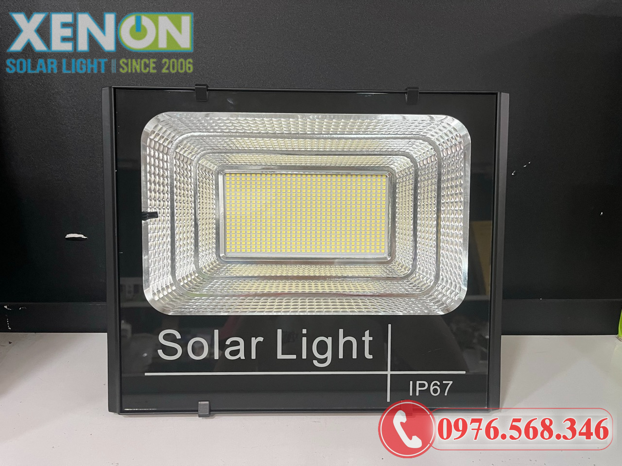 Đèn Pha Năng Lượng Mặt Trời 400W TC-400 Giá Tốt