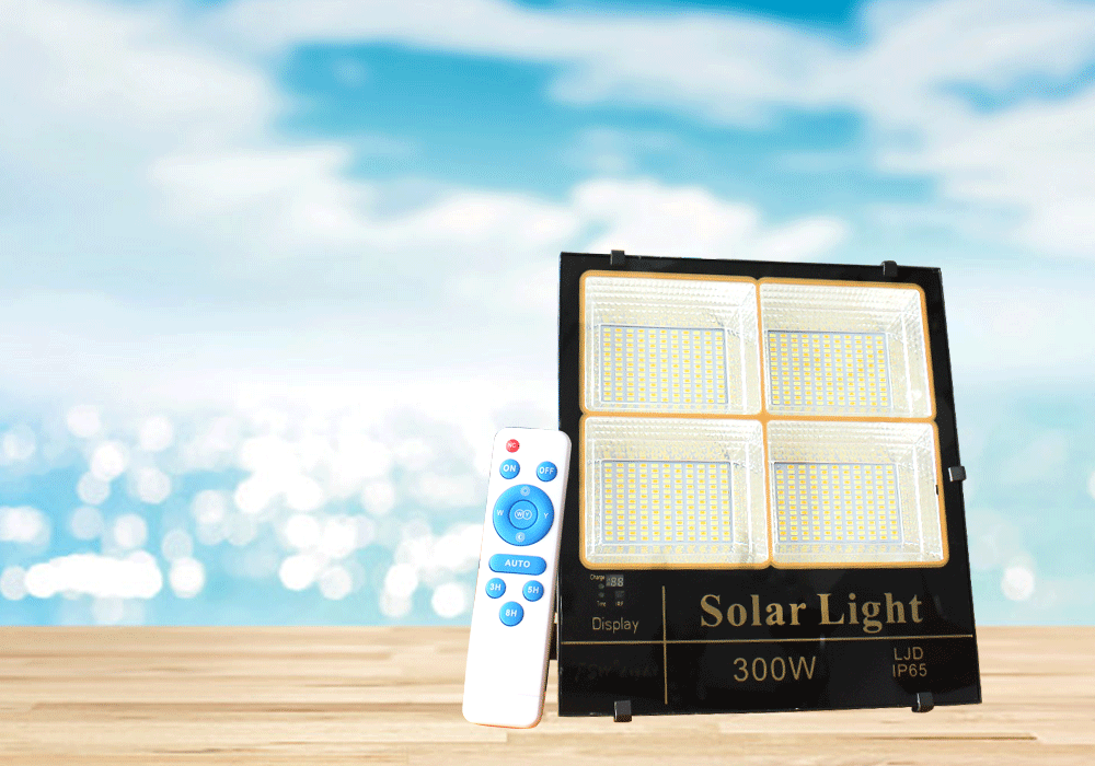 Đèn pha năng lượng mặt trời ánh sáng vàng, trắng, trung tính 300W Roiled - BM300W