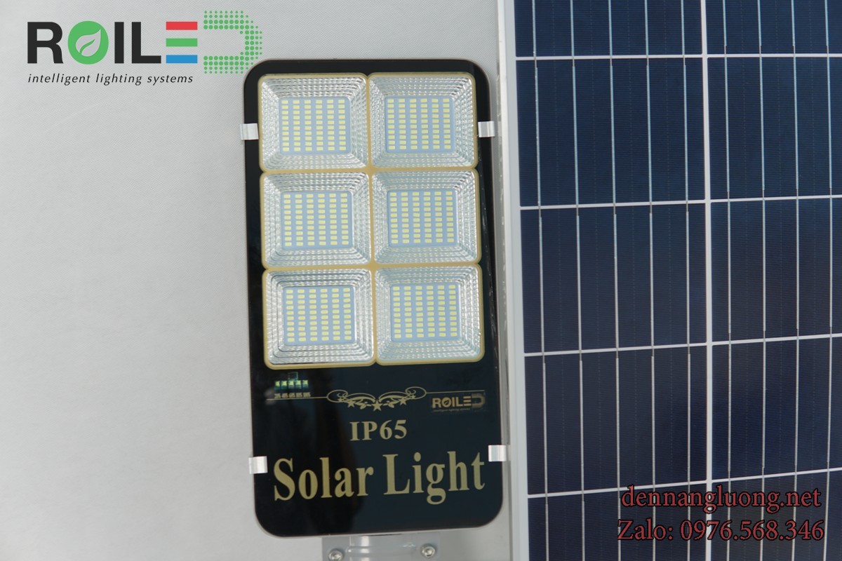 Đèn đường năng lượng mặt trời 300W Roiled - RA300W