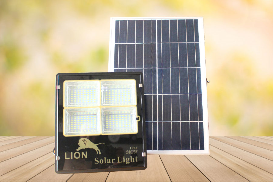 Đèn pha năng lượng mặt trời mới LION 100w