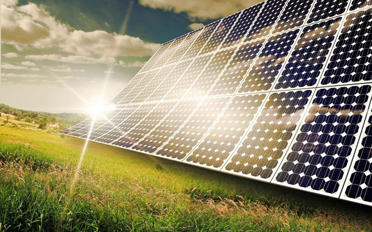 Pin năng lượng mặt trời tiết kiệm điện